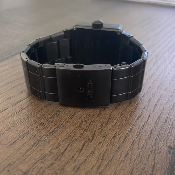 Nixon Watch - Picture 7 of 9